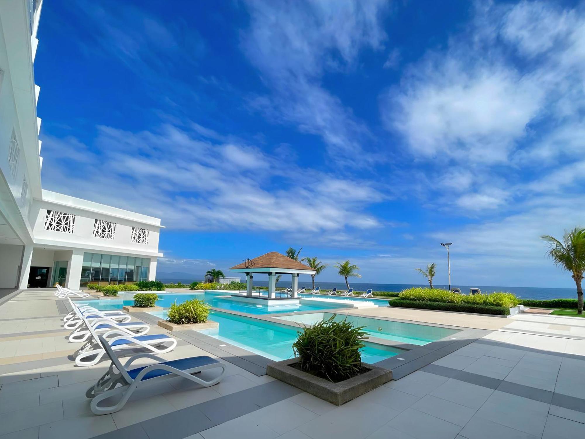 Arterra Seaview Resort Isla de Mactán Exterior foto