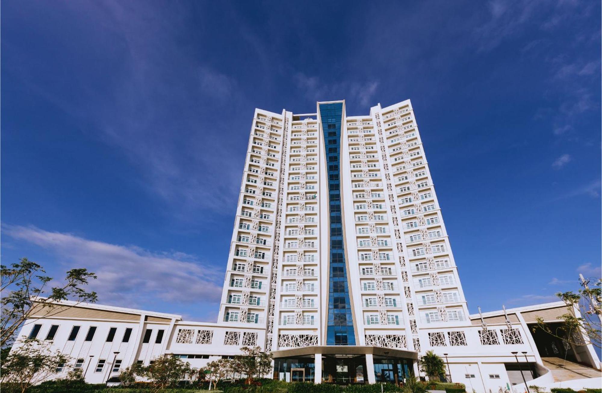 Arterra Seaview Resort Isla de Mactán Exterior foto